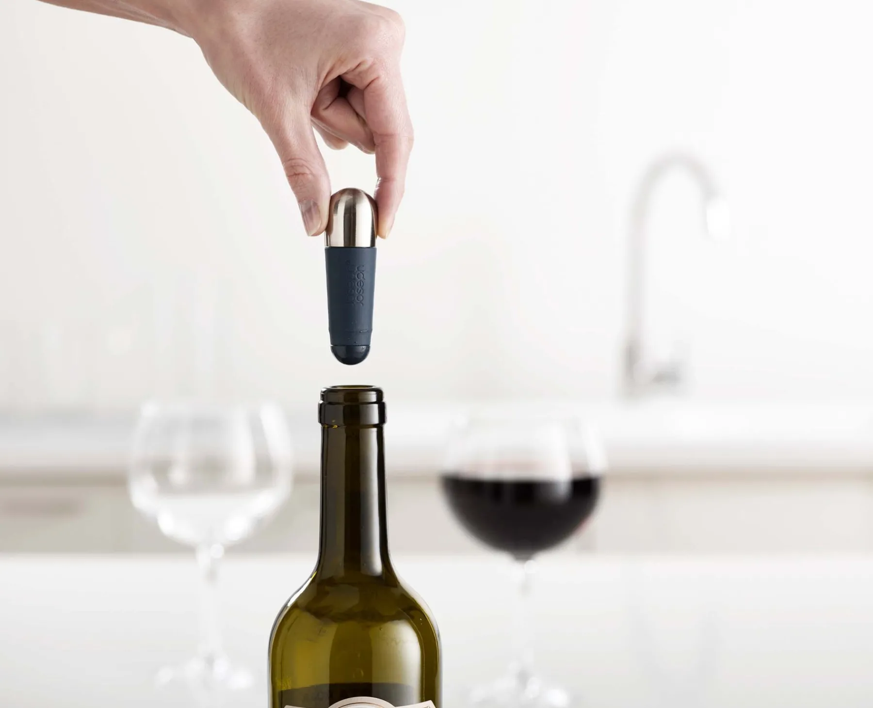 Kitchen Utensils & Gadgets-Joseph Joseph BarWise™ Twist-lock Wine Stoppers Blue