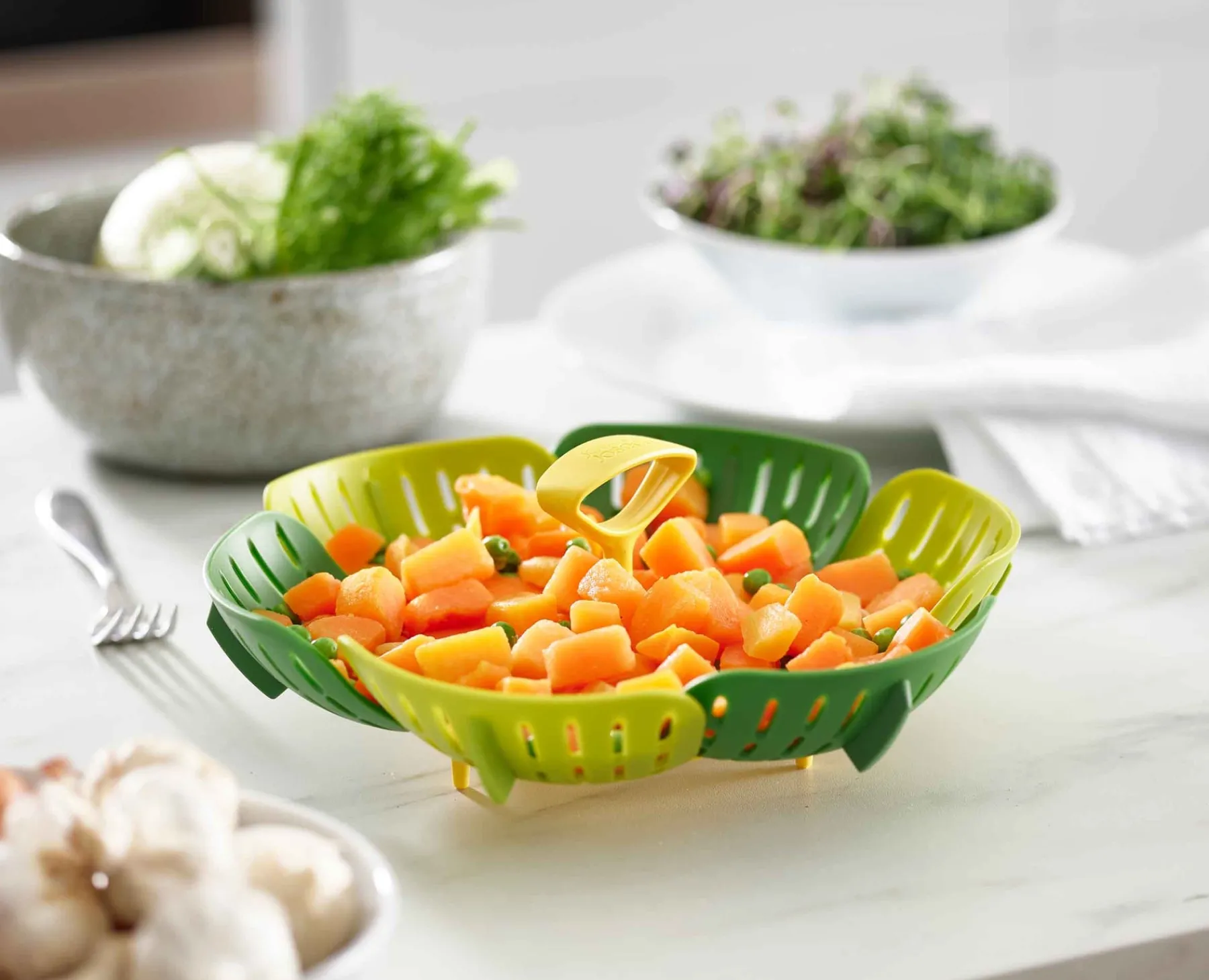 Kitchen Utensils & Gadgets-Joseph Joseph Bloom™ Folding Steamer Basket Green