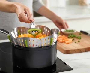 Kitchen Utensils & Gadgets-Joseph Joseph Bloom™ Folding Steamer Basket Stainless-steel