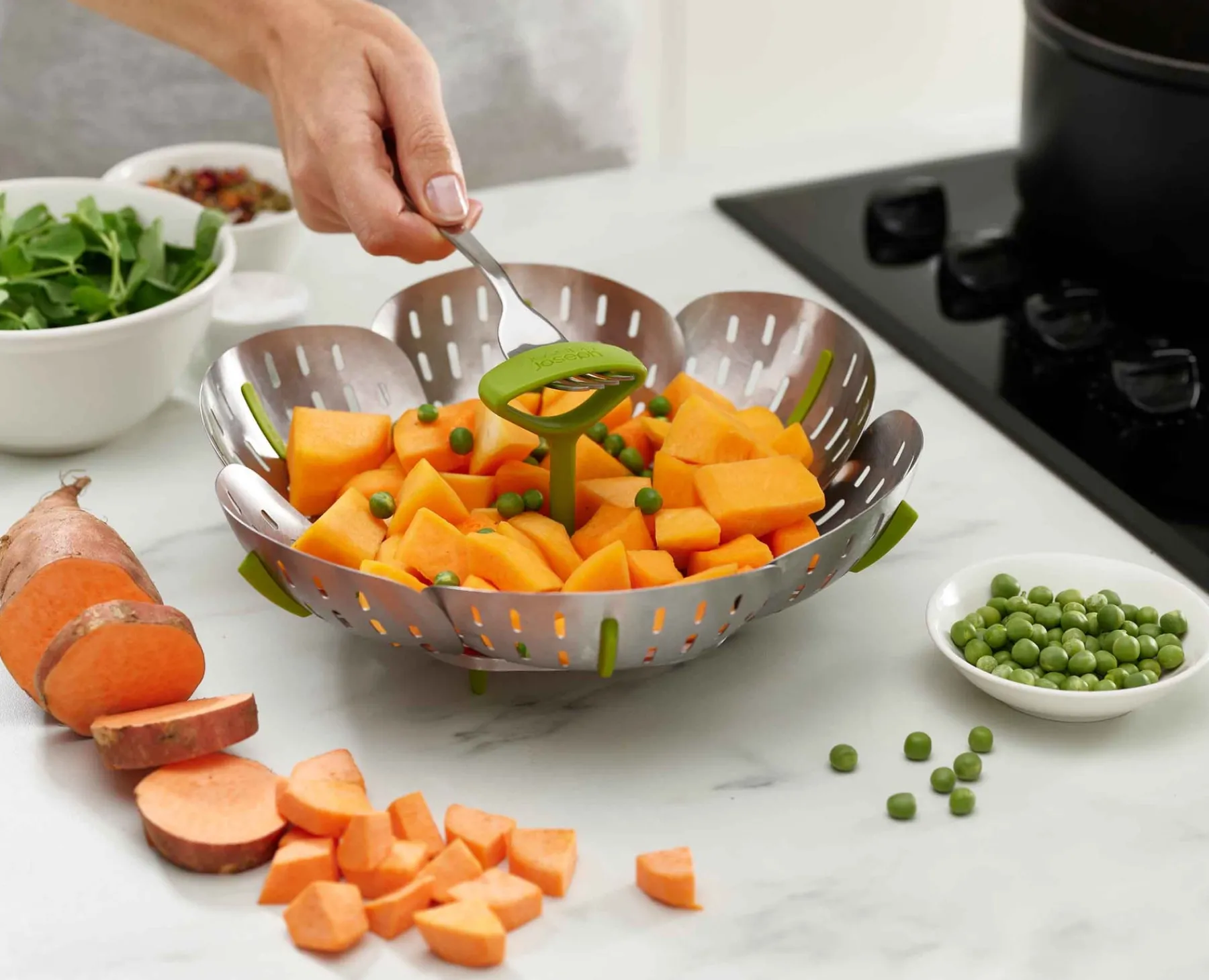 Kitchen Utensils & Gadgets-Joseph Joseph Bloom™ Folding Steamer Basket Stainless-steel