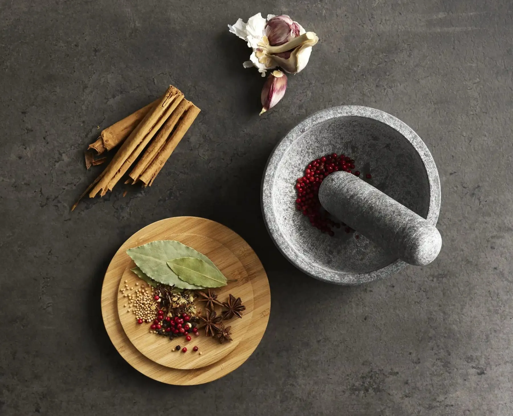 Kitchen Utensils & Gadgets-Joseph Joseph Dash™ Pestle & Mortar with Lid Bamboo
