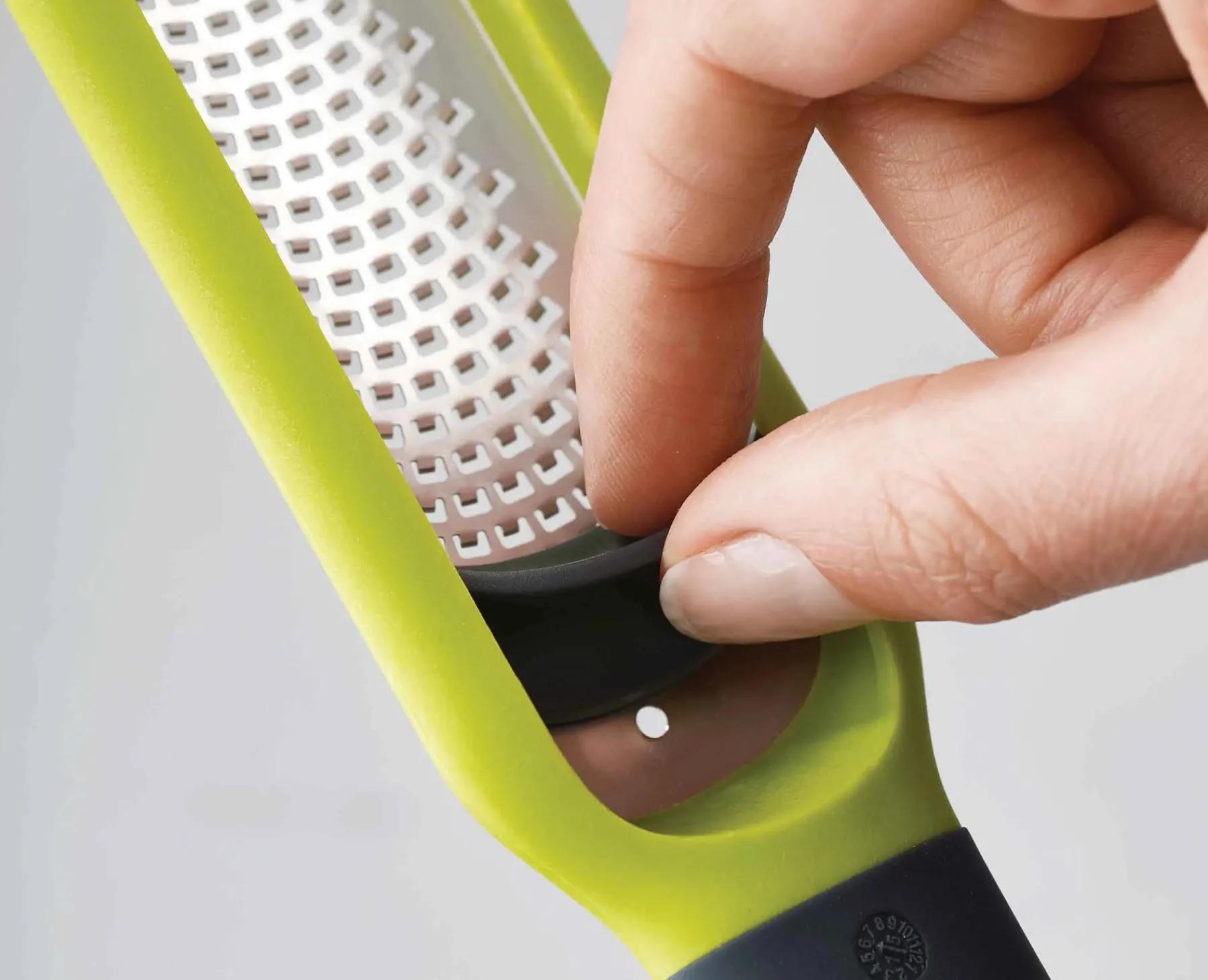 Graters & Zesters-Joseph Joseph Handi-Zest™ Citrus Zester Green
