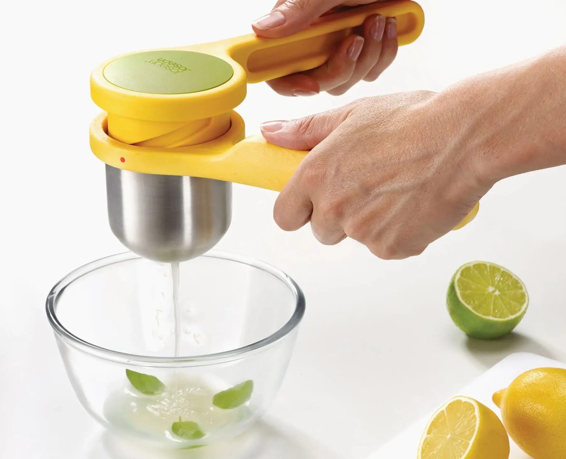 Barware-Joseph Joseph Helix Citrus Juicer Yellow