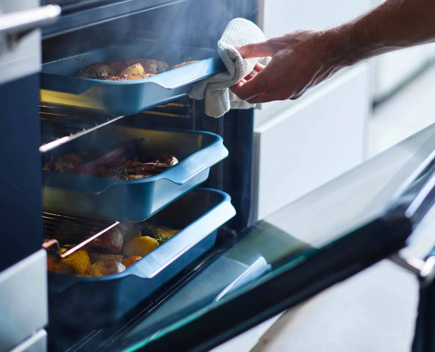 New Baking Dishes & Oven Trays-Joseph Joseph Nest™ Oven Non-stick Small Roasting Pan Blue