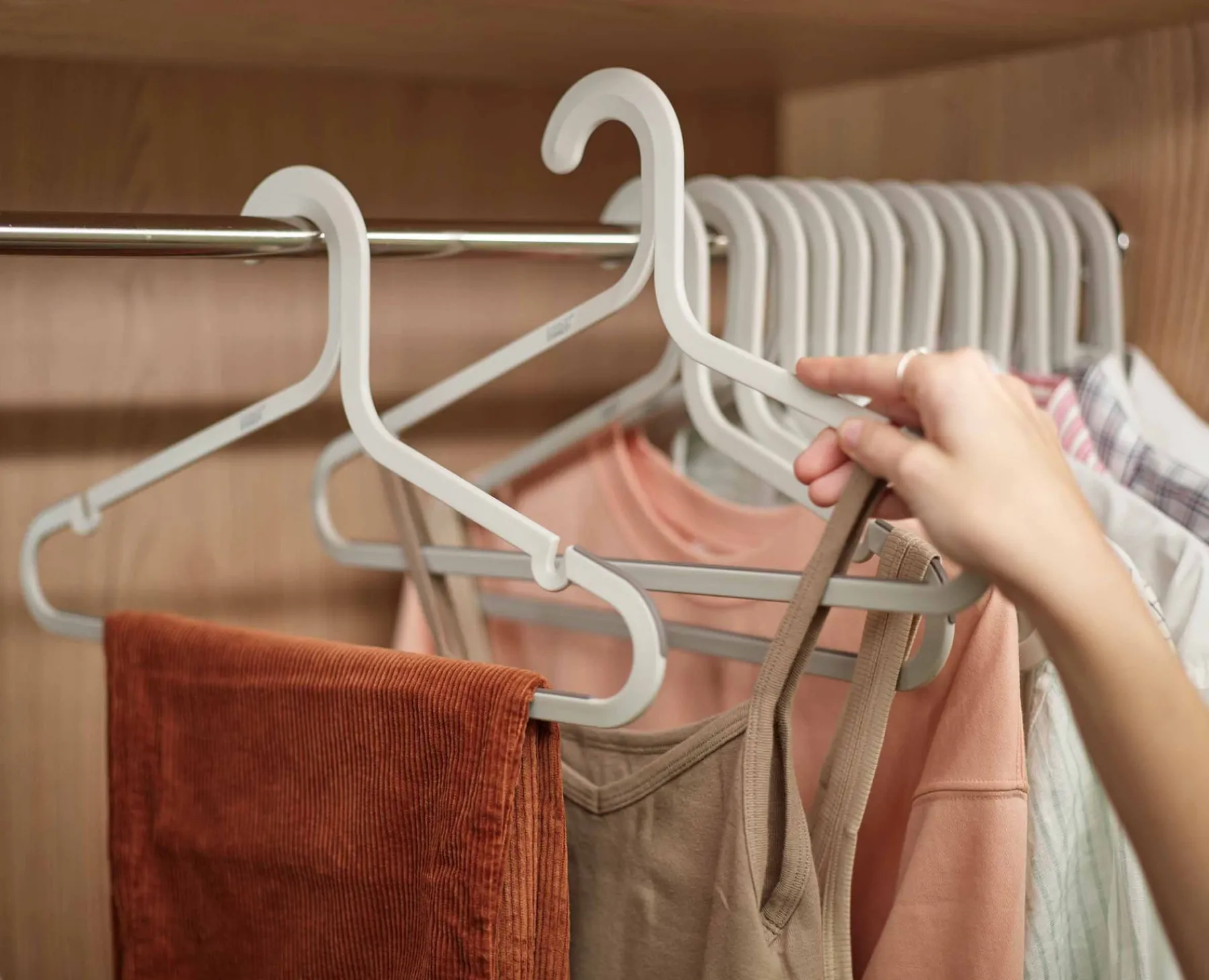 Closet Organization-Joseph Joseph Orderly™ Set of 5 Anti-tangle Clothes Hangers Ecru