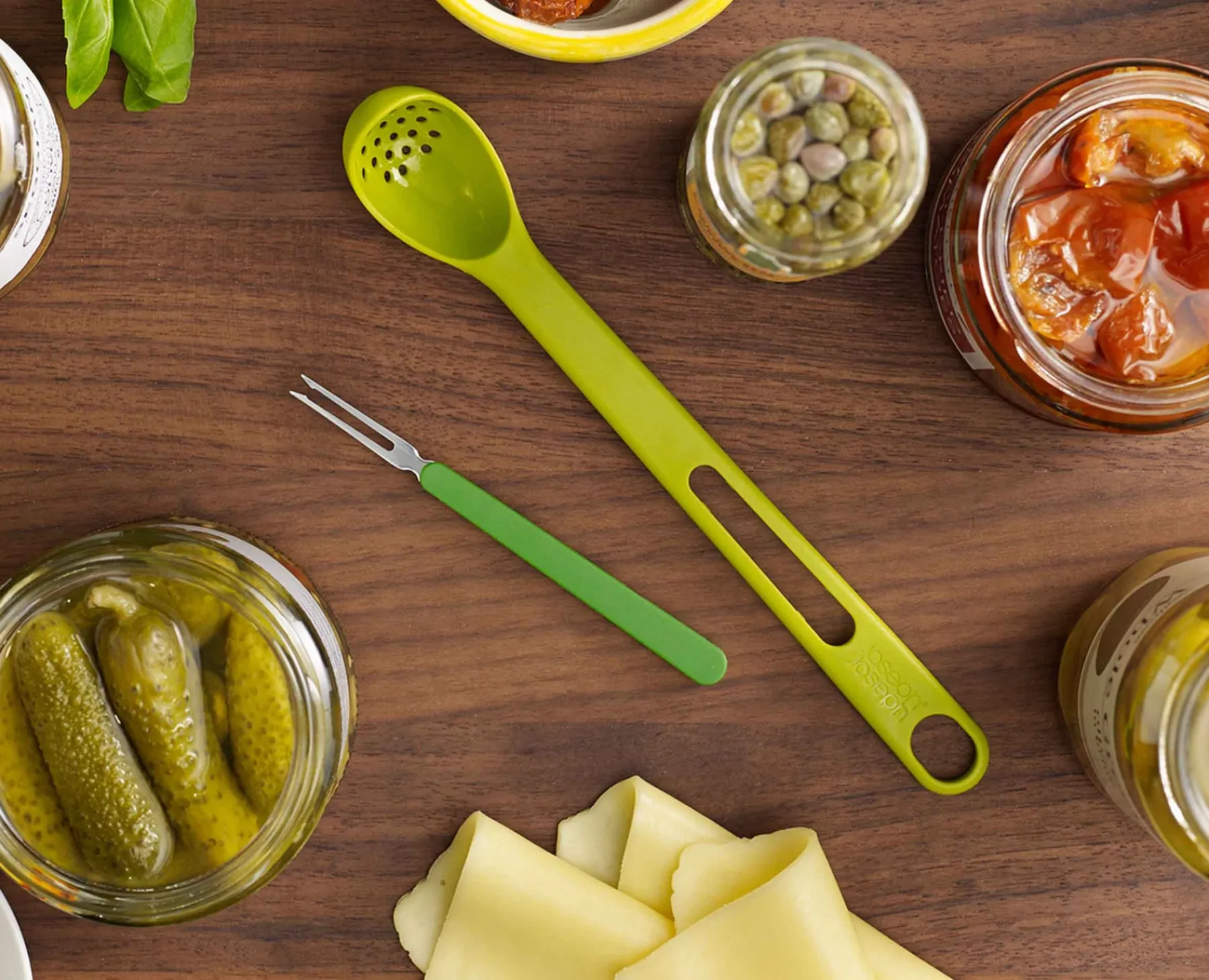 Kitchen Utensils & Gadgets-Joseph Joseph Scoop&Pick™ 2-piece Antipasti Set Green